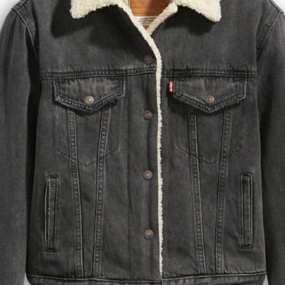 Levi’s Premium Ex-Boyfriend Sherpa Trucker Jacket Gray - Picture 3 of 5